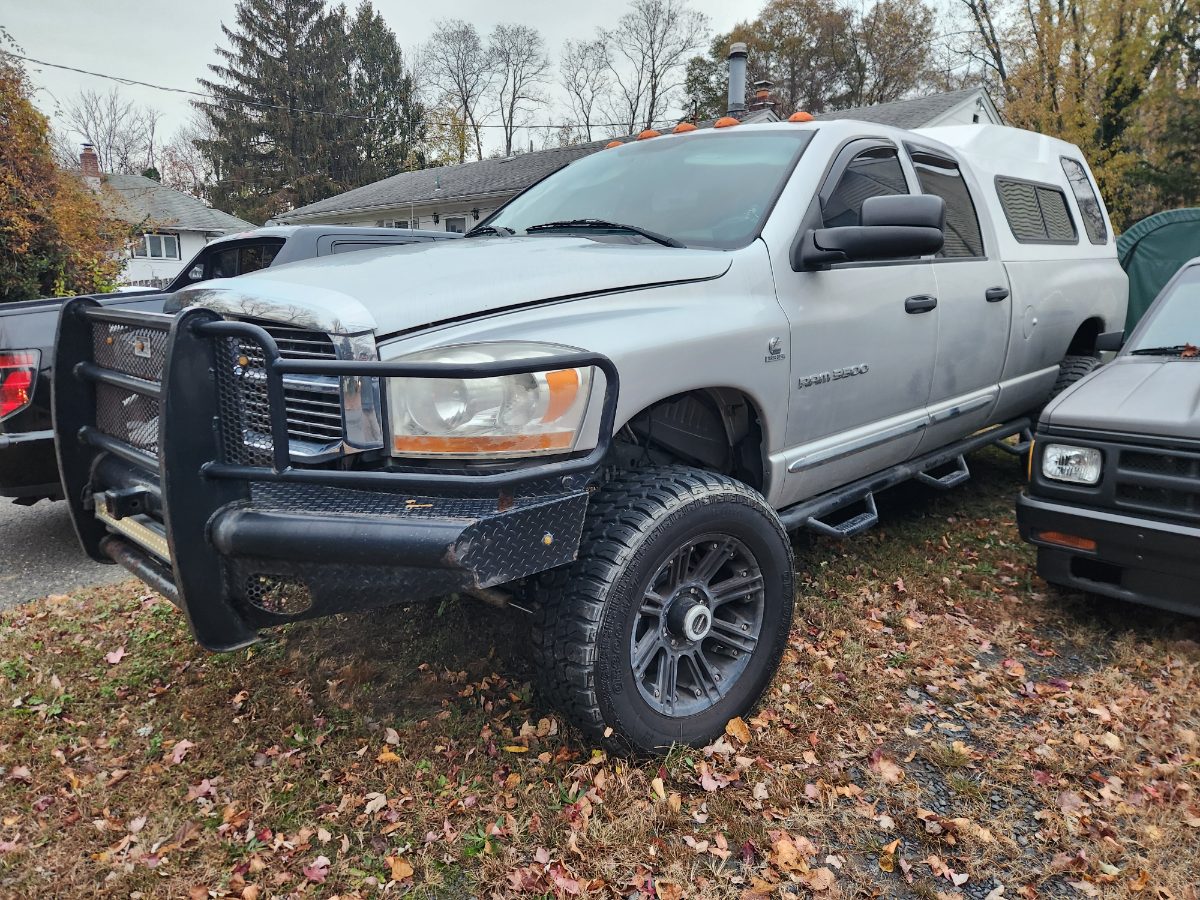 2006 Dodge ram 3500 diesel manual - For Sale