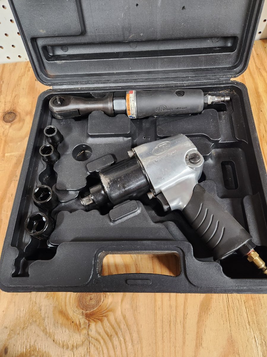 Ingersoll Rand 1/2" impact and 3/8" air ratchet combo 