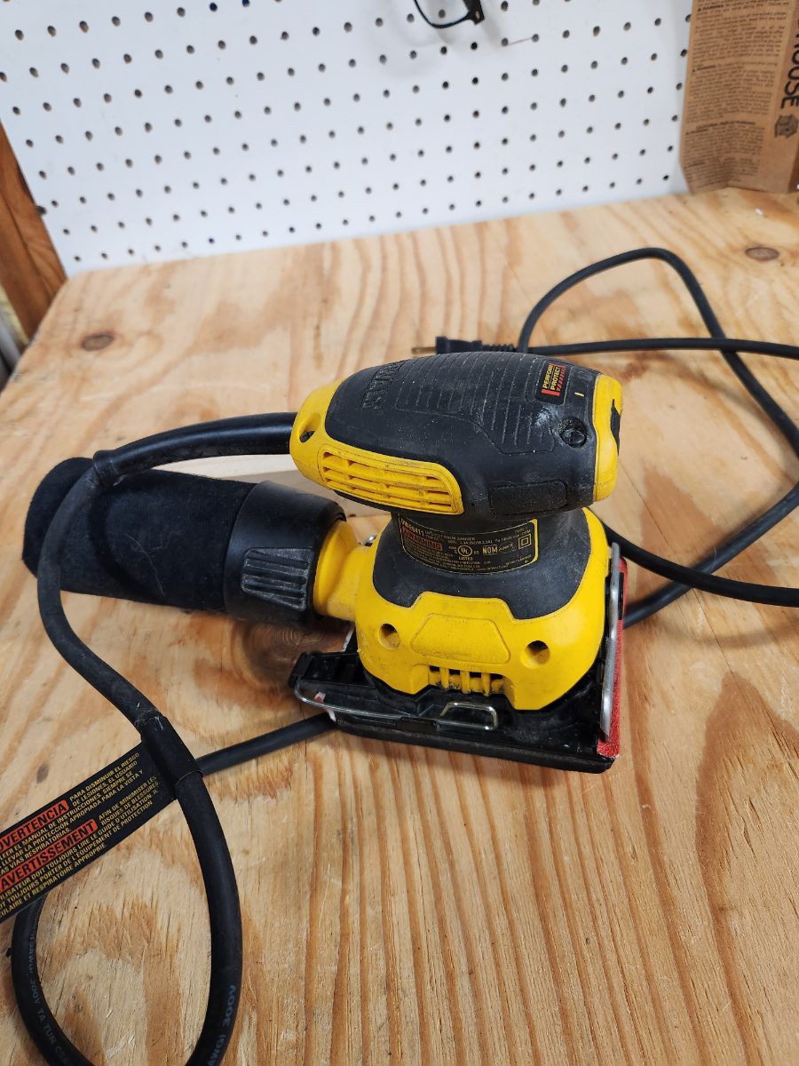 Dewalt Dwe6411 Palm Sander